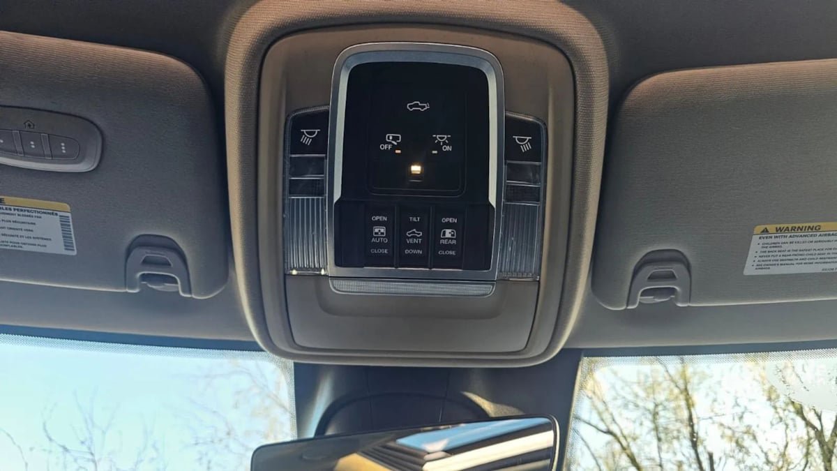 Used 2019 RAM 3500 Laramie AWD/4WD image 33