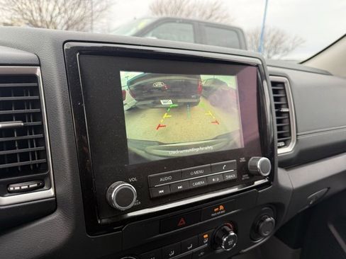 Used 2022 Nissan Frontier SV image 14