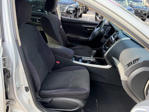 Used 2013 Nissan Altima 2.5 SV FWD image 19