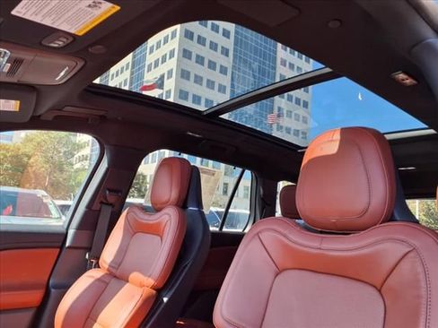 New 2025 Lincoln Aviator Reserve w/ Equipment Group 201A AWD/4WD image 11
