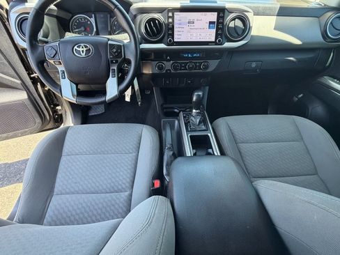 Used 2021 Toyota Tacoma SR5 AWD/4WD image 25