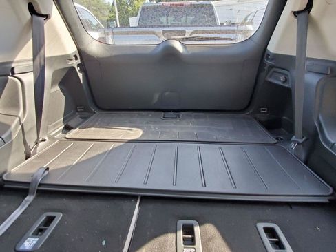 Used 2024 Honda Pilot EX-L image 7