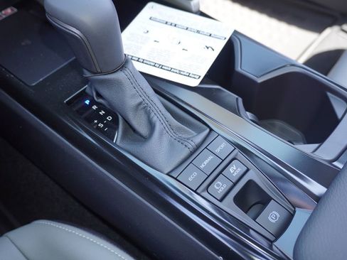 Used 2026 Toyota Camry SE image 17