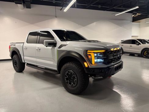 Used 2025 Ford F150 Raptor w/ Equipment Group 803A Raptor R AWD/4WD image 13