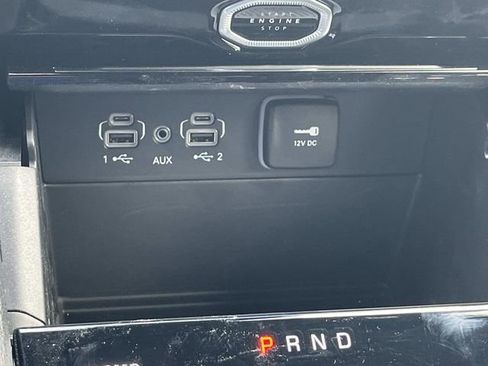 New 2026 Jeep Grand Cherokee L Limited w/ MOPAR Finishing Package AWD/4WD image 32