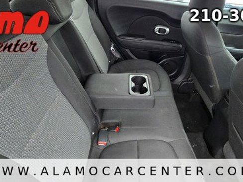 Used 2017 Kia Soul + FWD image 19