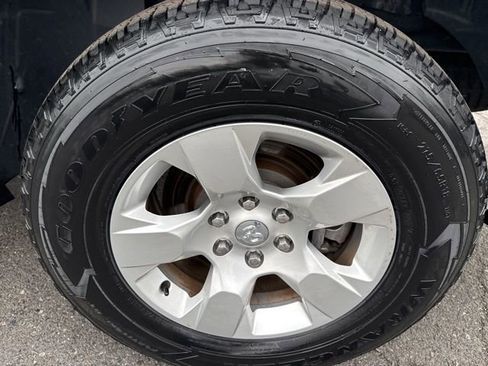 Used 2023 RAM 1500 Big Horn image 9