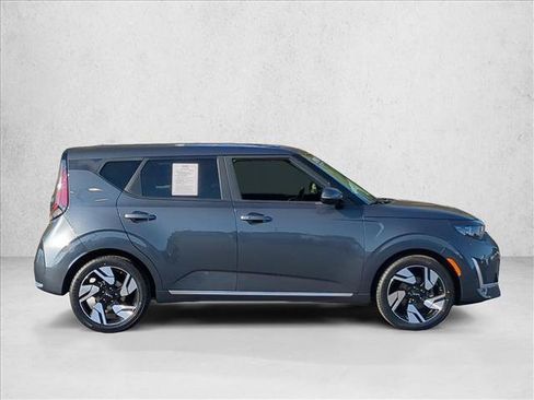 Used 2023 Kia Soul GT-Line FWD image 4