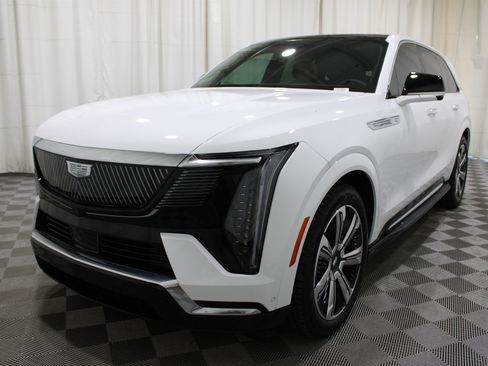 New 2025 Cadillac Escalade IQ Luxury 2 image 46