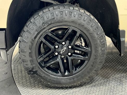 Used 2023 Chevrolet Silverado 1500 LT Trail Boss image 35