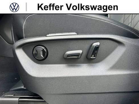 New 2026 Volkswagen Atlas SEL Premium R-Line AWD/4WD image 13