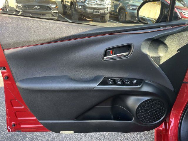 Used 2020 Toyota Prius LE FWD image 17
