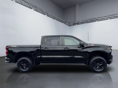 Used 2019 Chevrolet Silverado 1500 LT Trail Boss AWD/4WD image 3