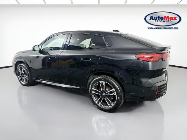 Used 2025 BMW X2 xDrive28i AWD/4WD image 6