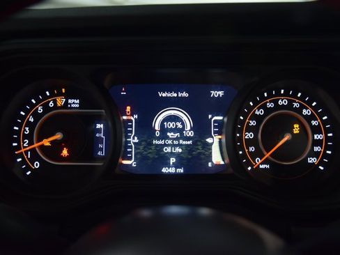 Used 2024 Jeep Gladiator Rubicon w/ Convenience Group image 41