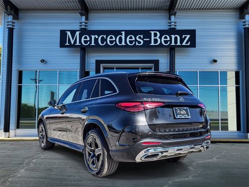 New 2026 Mercedes-Benz GLC 300 4MATIC image 4
