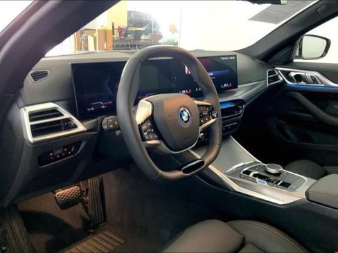 Used 2025 BMW i4 eDrive40 RWD image 7