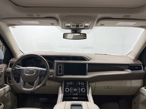 Certified 2021 GMC Yukon Denali image 9