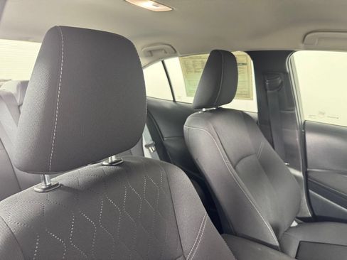 Used 2025 Toyota Corolla LE w/ Convenience Package FWD image 35
