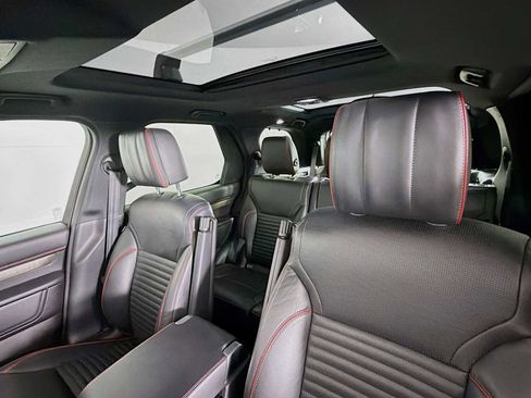 Used 2017 Land Rover Discovery HSE Luxury AWD/4WD image 14