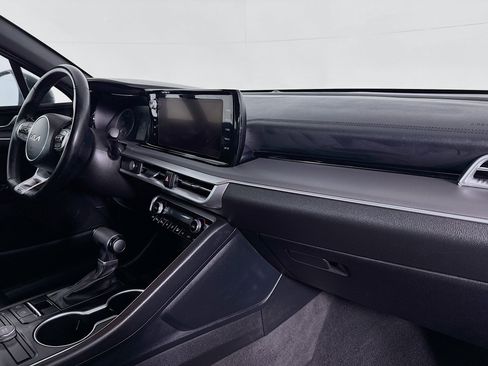 Used 2023 Kia K5 GT-Line image 29