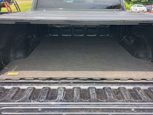 Used 2015 RAM 1500 Express AWD/4WD image 17