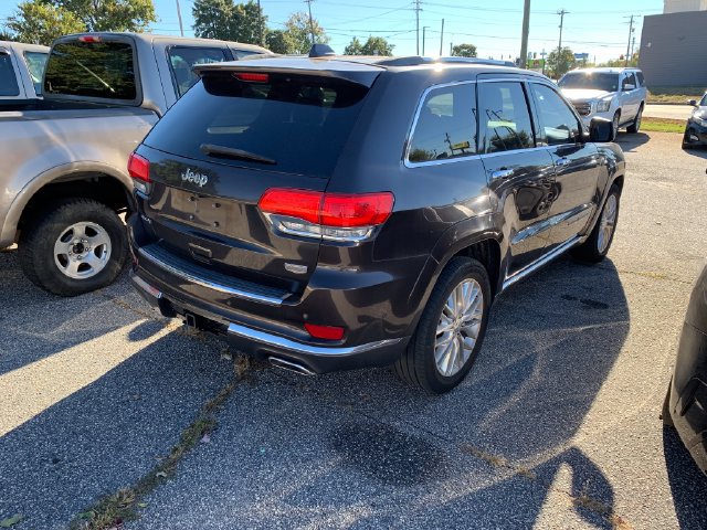 Used 2017 Jeep Grand Cherokee Summit AWD/4WD image 4