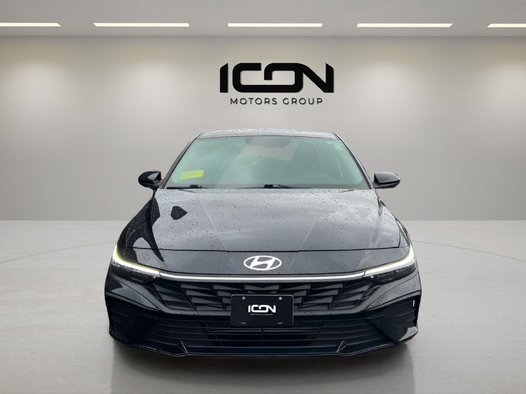 Used 2024 Hyundai Elantra SE FWD image 8