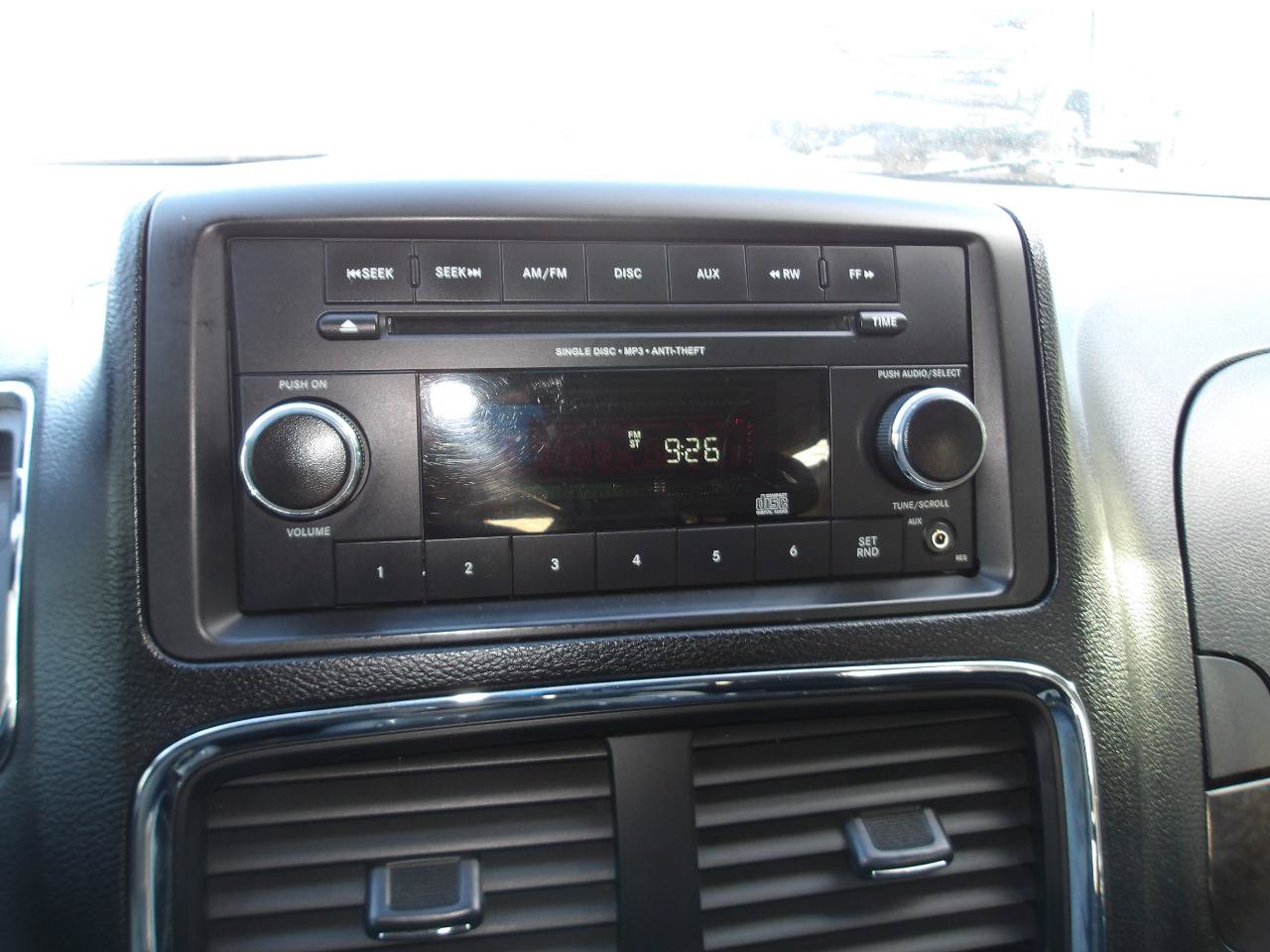 Used 2012 Dodge Grand Caravan SXT FWD image 19