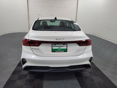 Used 2022 Kia Forte LXS w/ LXS Technology Package FWD image 6