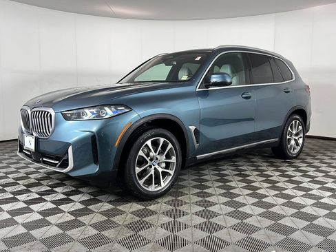 Certified 2025 BMW X5 xDrive40i w/ Premium Package AWD/4WD image 12