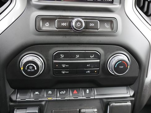 Used 2023 Chevrolet Silverado 1500 Custom image 29