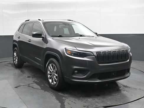 Used 2021 Jeep Cherokee Latitude Plus AWD/4WD image 6