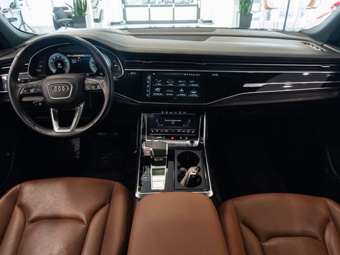 Used 2022 Audi Q8 Prestige w/ Prestige Package AWD/4WD image 9