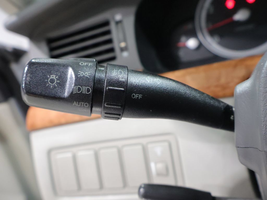 Used 2006 Kia Amanti FWD image 34
