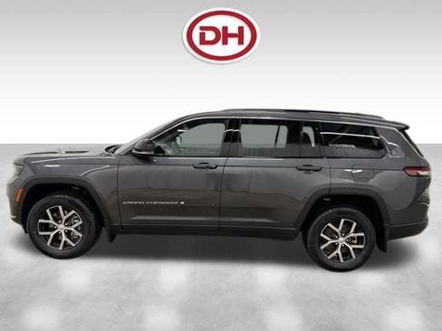 New 2025 Jeep Grand Cherokee L Limited w/ Luxury Tech Group II AWD/4WD image 11
