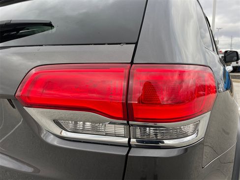 Used 2016 Jeep Grand Cherokee Limited image 47