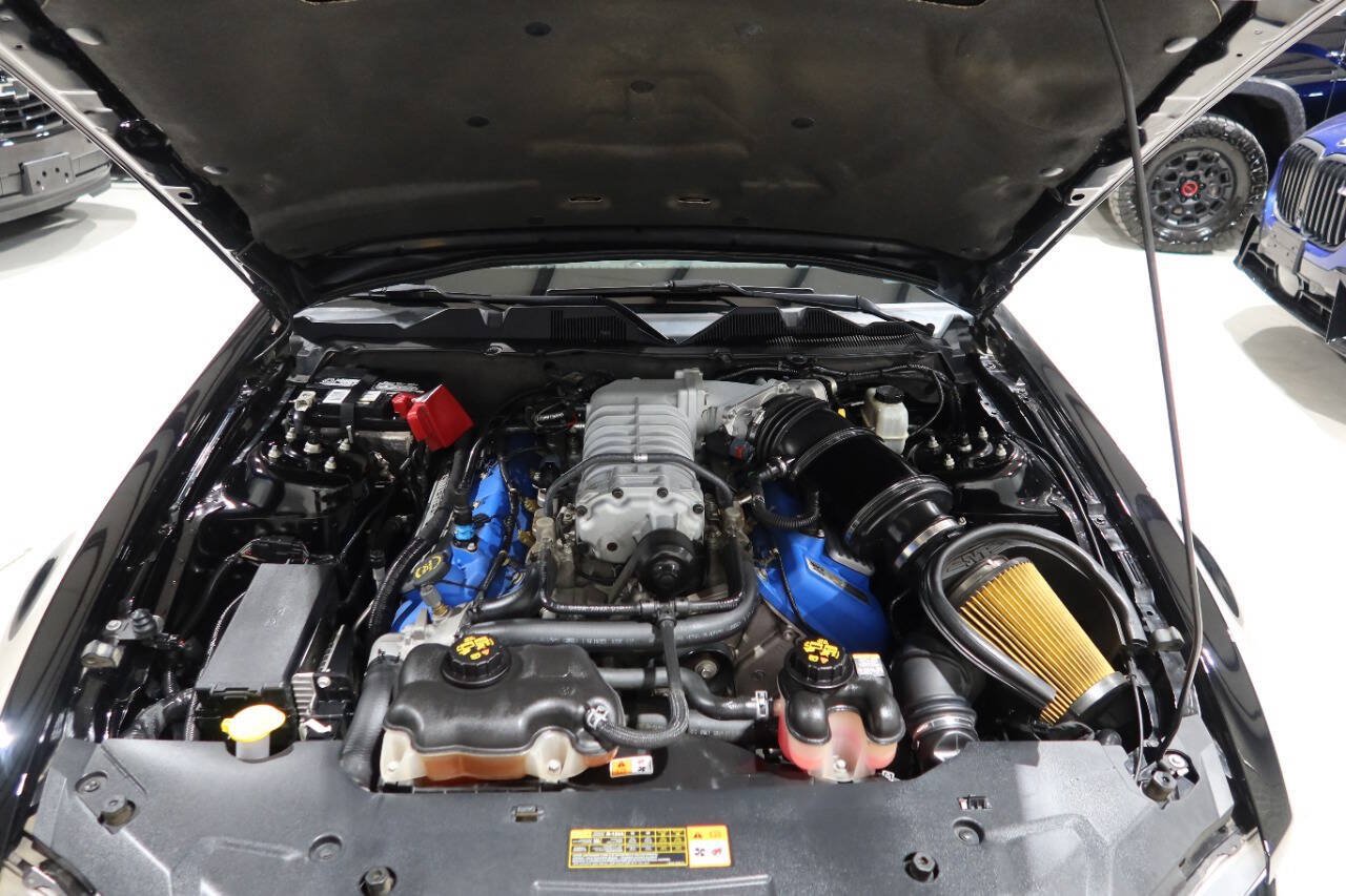 Used 2012 Ford Mustang Shelby GT500 w/ SVT Performance Pkg RWD image 9