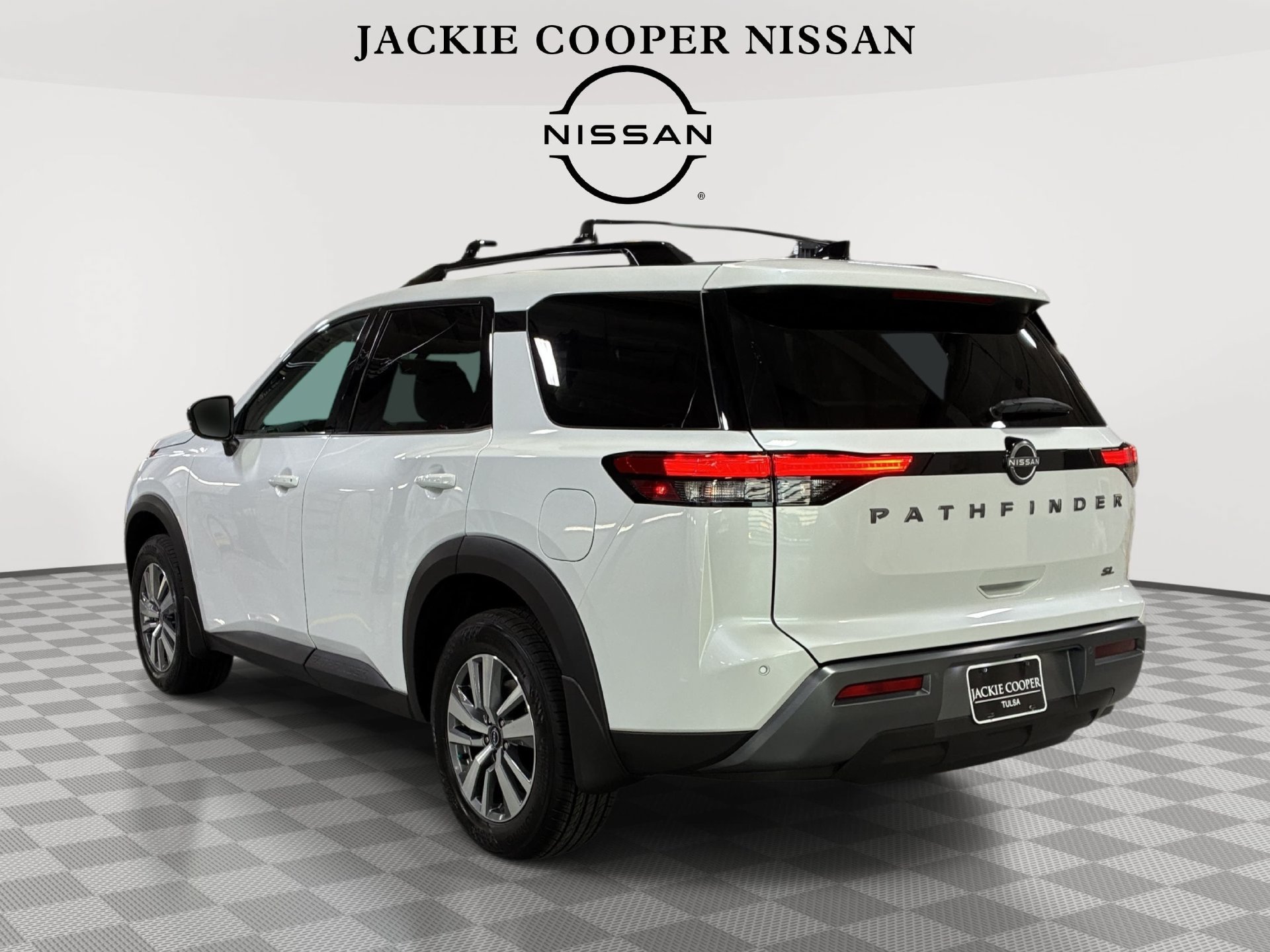 New 2026 Nissan Pathfinder SL FWD image 7