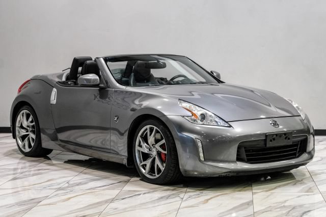 Used 2016 Nissan 370Z Touring Sport RWD image 9
