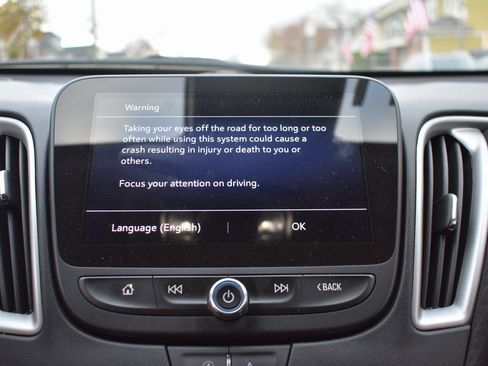 Used 2024 Chevrolet Malibu LT image 18