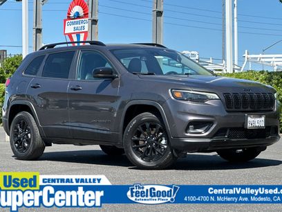 Used 2023 Jeep Cherokee Altitude Lux