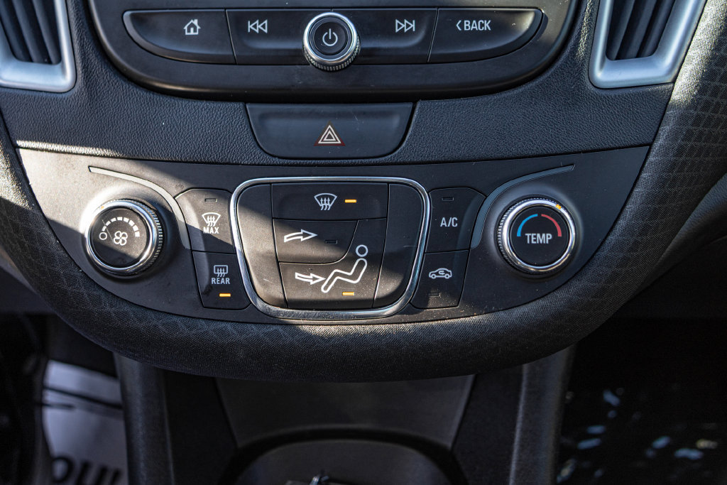 Used 2019 Chevrolet Malibu LS w/ LPO, Convenience Package 1 FWD image 19