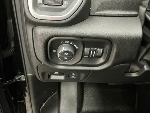 Used 2025 RAM 1500 Laramie w/ Sport Appearance Package image 23