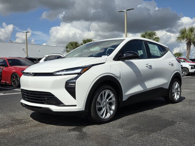 New 2027 Chevrolet Bolt LT w/ Comfort Package FWD image 2