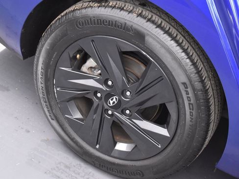 Used 2022 Hyundai Elantra SEL w/ Convenience Package image 26