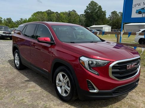 Used 2020 GMC Terrain SLE FWD image 2