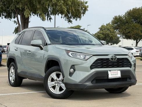 Certified 2019 Toyota RAV4 XLE FWD image 2