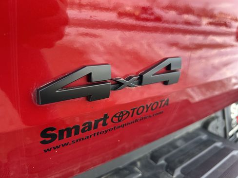 Used 2024 Toyota Tundra Limited image 8