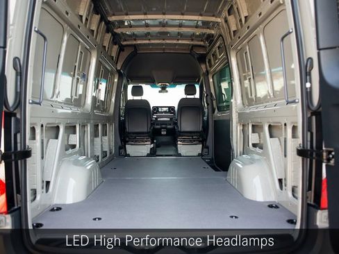 New 2025 Mercedes-Benz Sprinter 2500 image 27